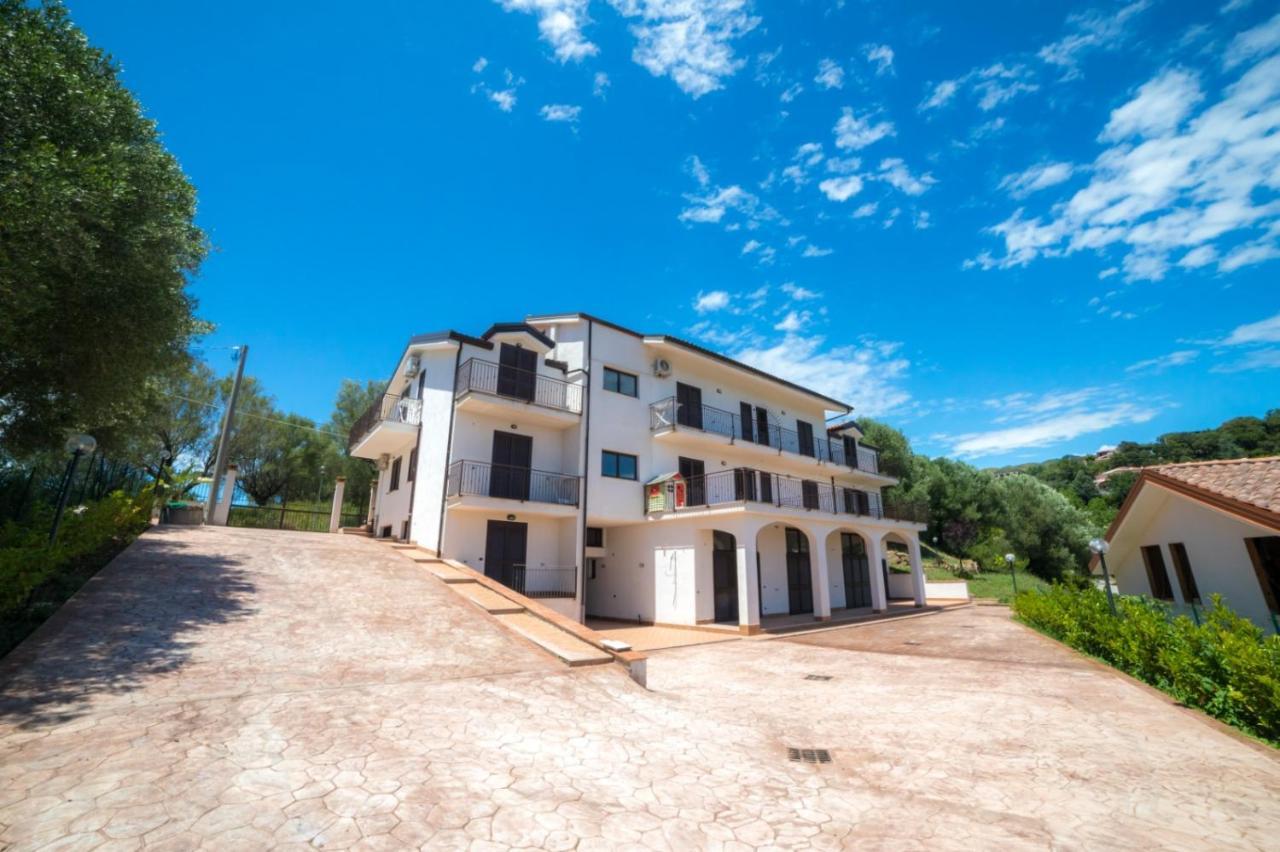 Residence Fortunato โปลีกัสโตร บุสเซนตีโน ภายนอก รูปภาพ
